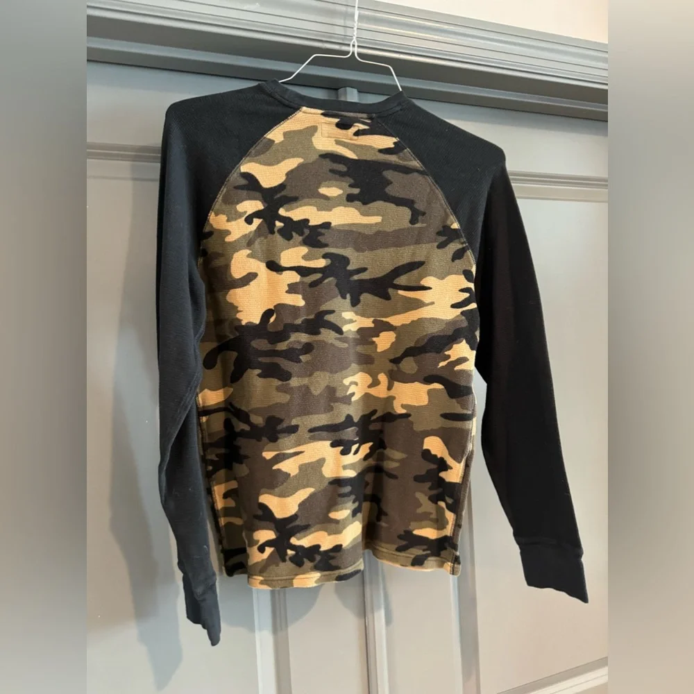 Ralph Lauren Waffle Knit Baseball Style Shirt - Picture 3 of 3